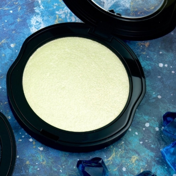 💙🌟🧚‍♀️GRAVITRON Kat Von D DISCONTINUED Metal Crush Extreme Highlighter NWT - Picture 2 of 10